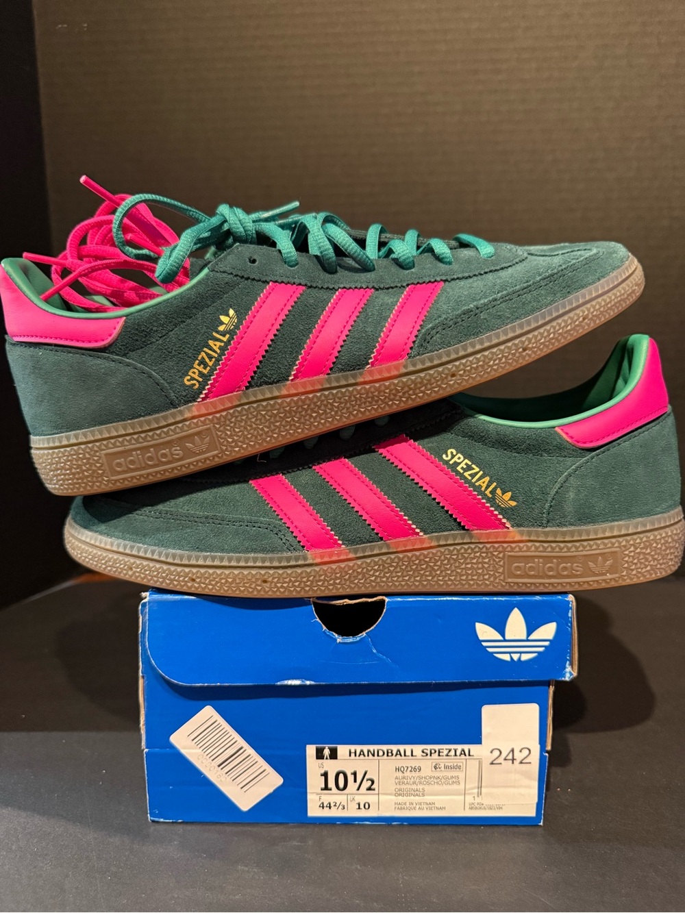 adidas Handball Spezial Sneakers - Green with Pink Stripes